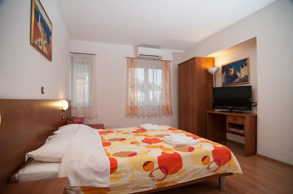 Apartments And Rooms Liburnija โอปาติยา ภายนอก รูปภาพ