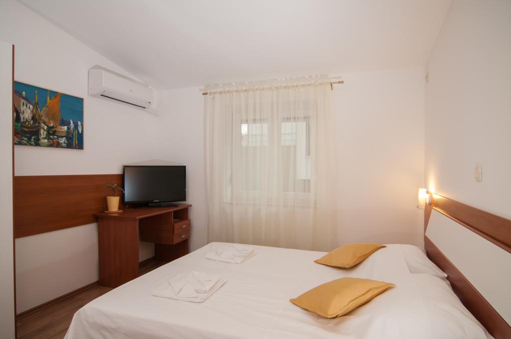Apartments And Rooms Liburnija โอปาติยา ภายนอก รูปภาพ