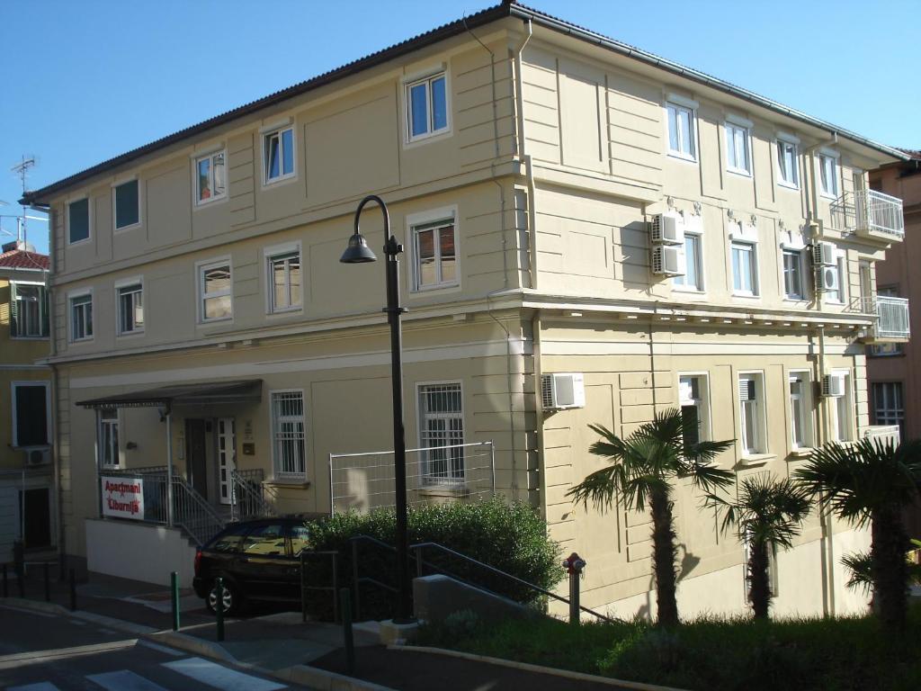 Apartments And Rooms Liburnija โอปาติยา ภายนอก รูปภาพ